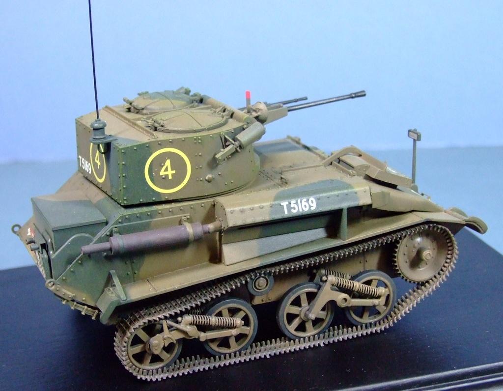 Vickers Light Tank Mk. Vic, 1:35