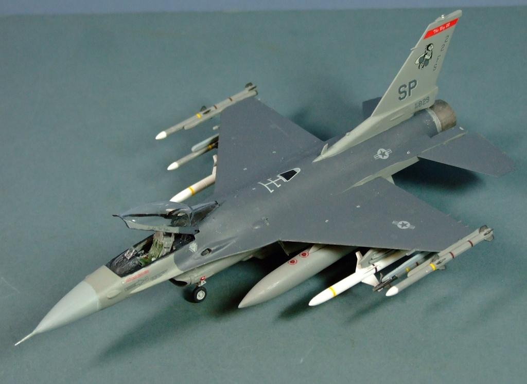 F-16CJ, 22FS, 52FW, USAF, 1:72