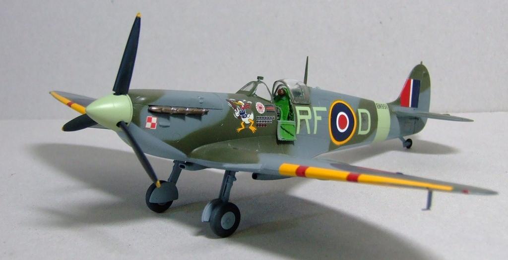 Supermarine Spitfire Vb, 1:48