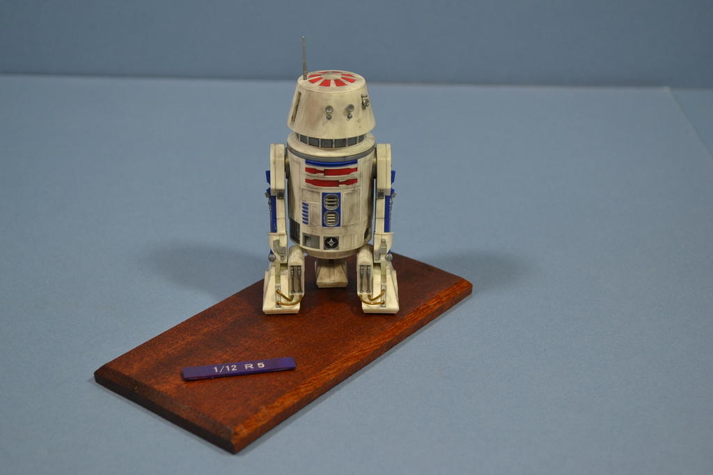 R5-D1 1/12 Scale