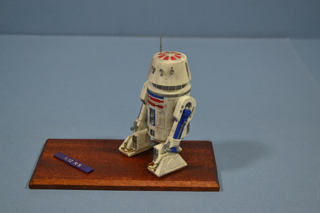 R5-D1 1/12 Scale