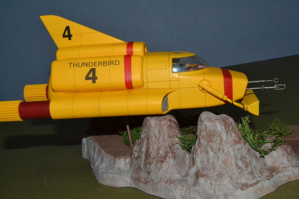 1:48 Scale Thunderbird 4