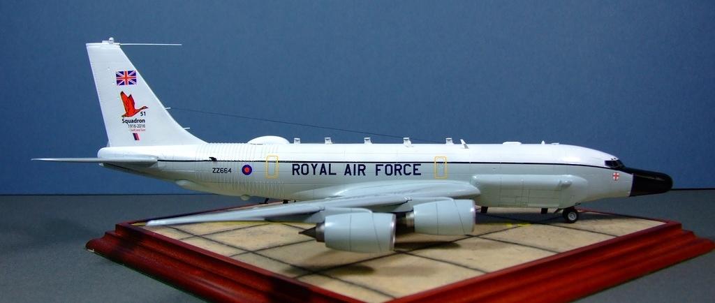 RAF RC-135W Airseeker, 1:144