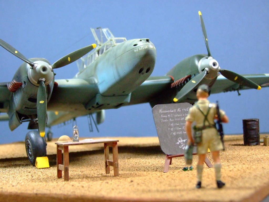 Messerschmitt Bf110E-4, captured in Iraq, 1:32
