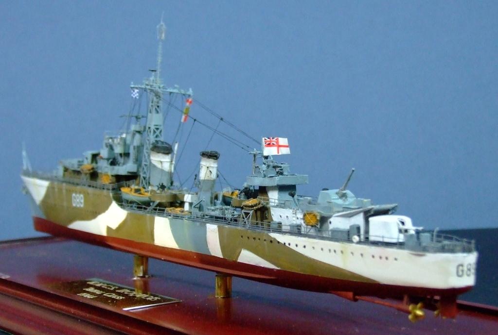HMCS Iroquois, 1:350