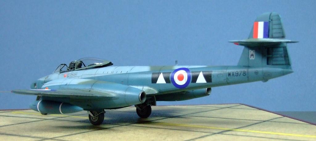 Gloster Meteor FR.9, 1:48