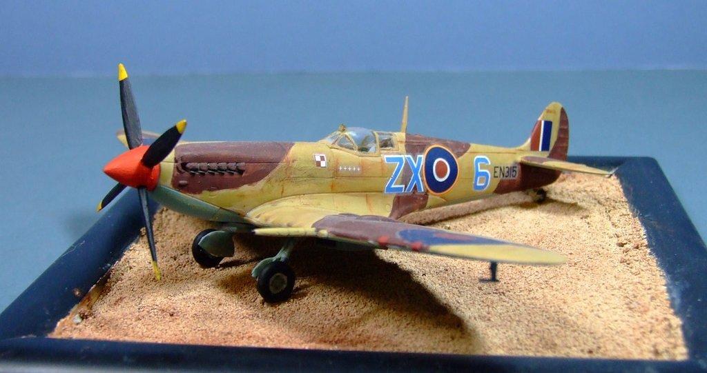 Spitfire IXc, 1:72