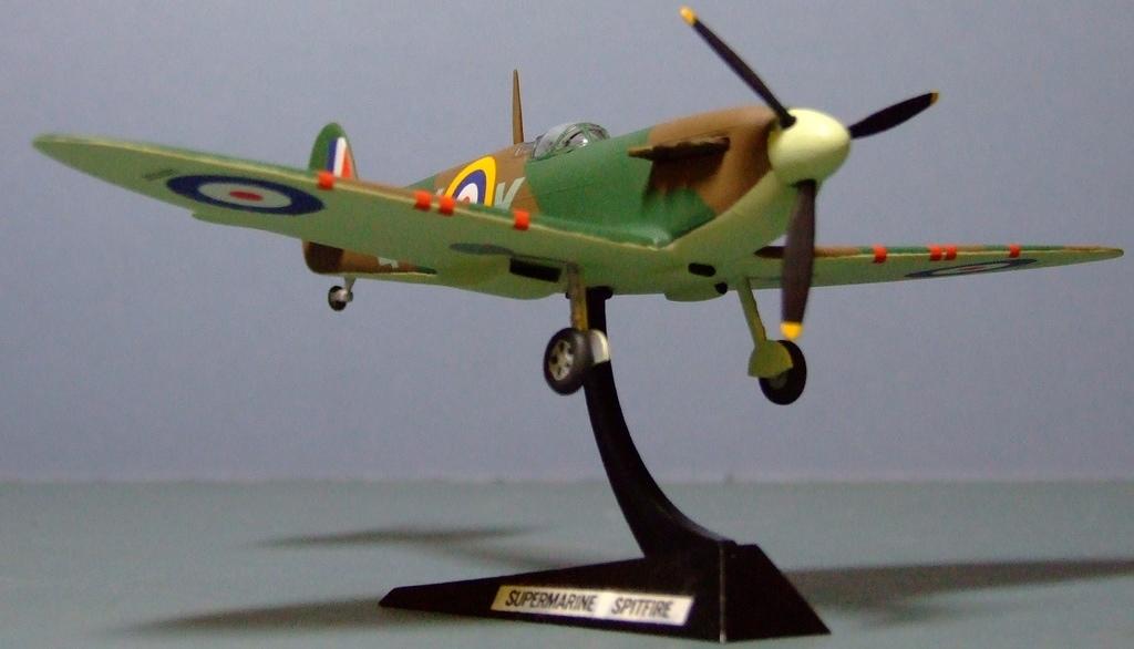 Supermarine Spitfire I, 1:72, Frog kit