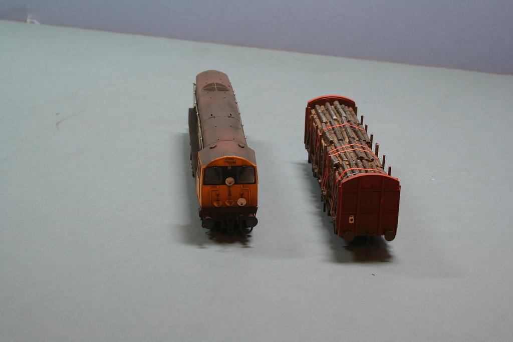 Class 20 & OTA timber wagons weathering