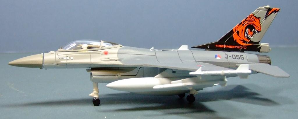 F-16A, RNLAF, 1:100
