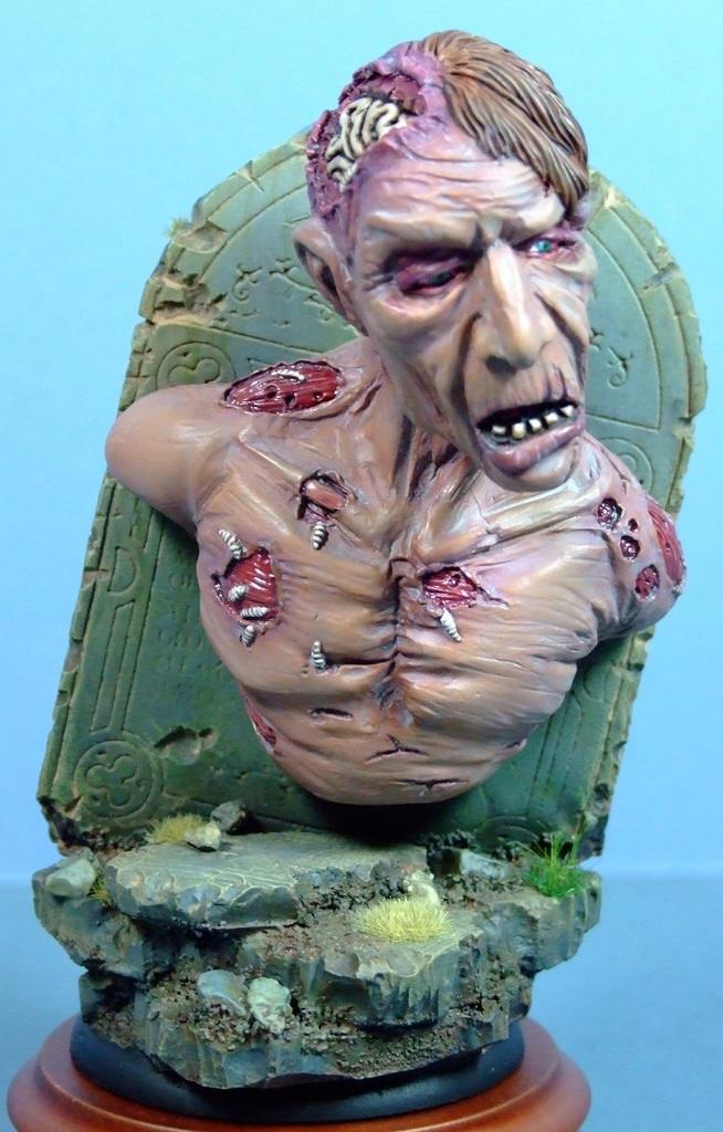 Zombie bust