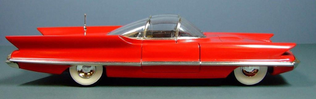1955 Lincoln Futura, 1:25