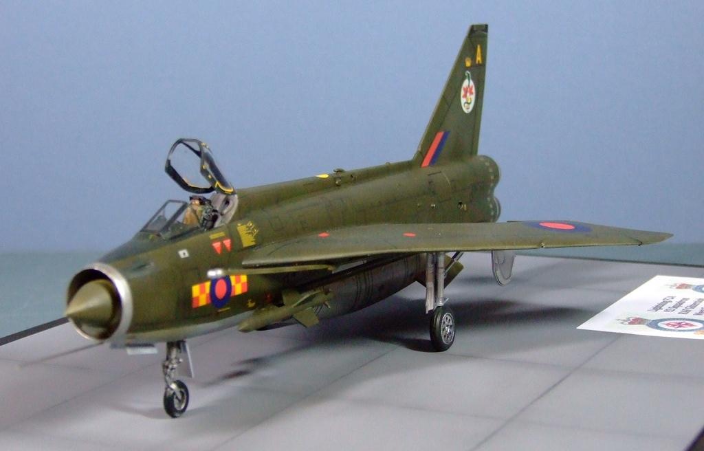 English Electric Lightning F.2A, 92 Sqdn, RAF Gutersloh, 1976, 1:72