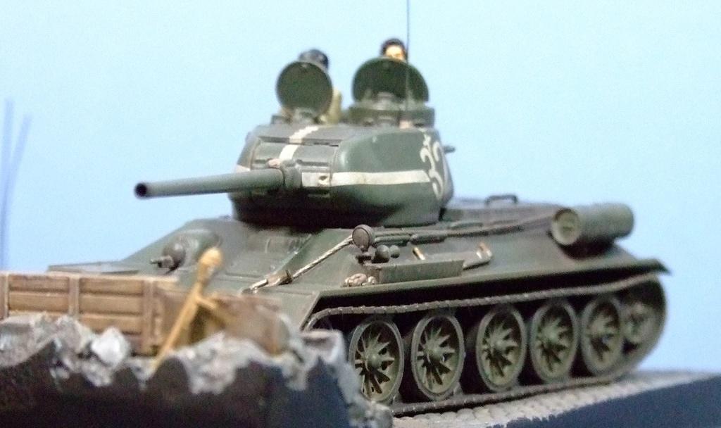 T-34/85 (Model 1945), 1:72
