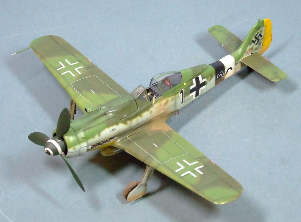 Focke-Wulf Fw190D-9, JG26, 1945, 1:48