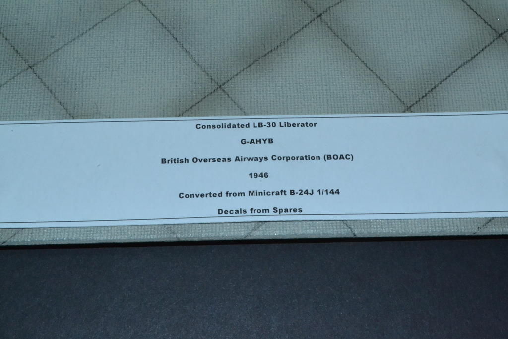Consolidated LB30 Liberator, BOAC, 1:144