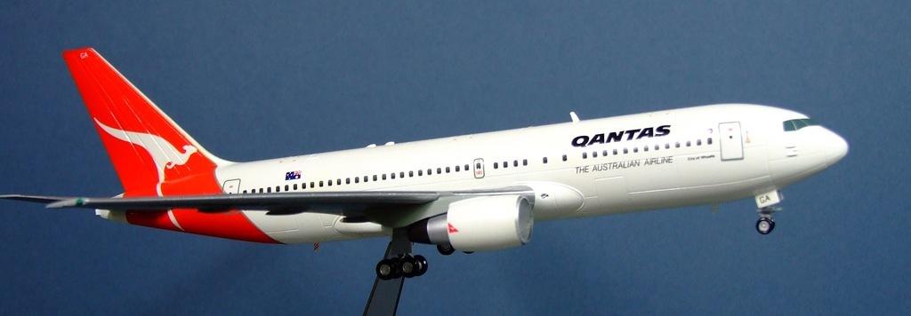 Boeing 767-200, Qantus, 1:200