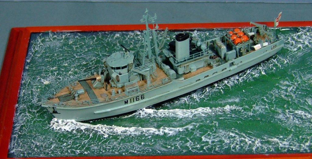HMS Nurton, Ton class minesweeper, 1:350