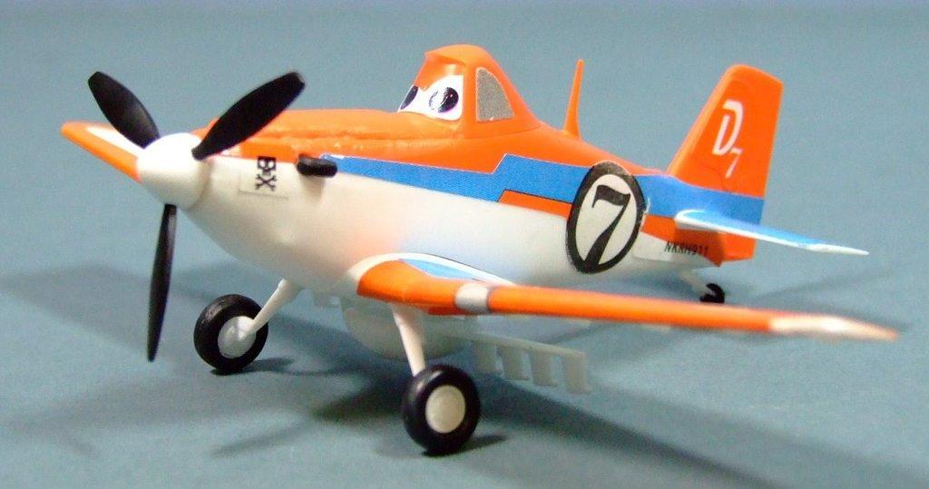 "Dusty Crophopper," Disney's Planes, 1:100